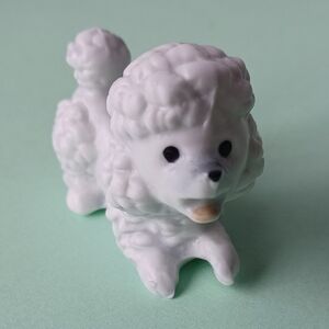 VINTAGE SMALL BONE CHINA POODLE FIGURINE UNBRANDED (FADED SILVER FOIL STICKER)